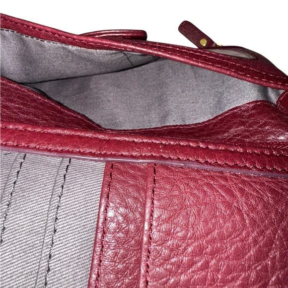 Fossil Women's Deep Red Burgundy Leather Wallet - Picture 5 of 9